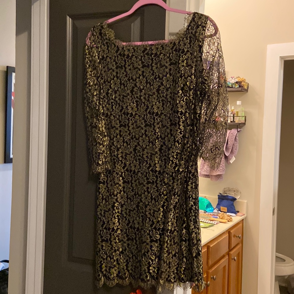 Shiny gold Lacey floral mid length dress